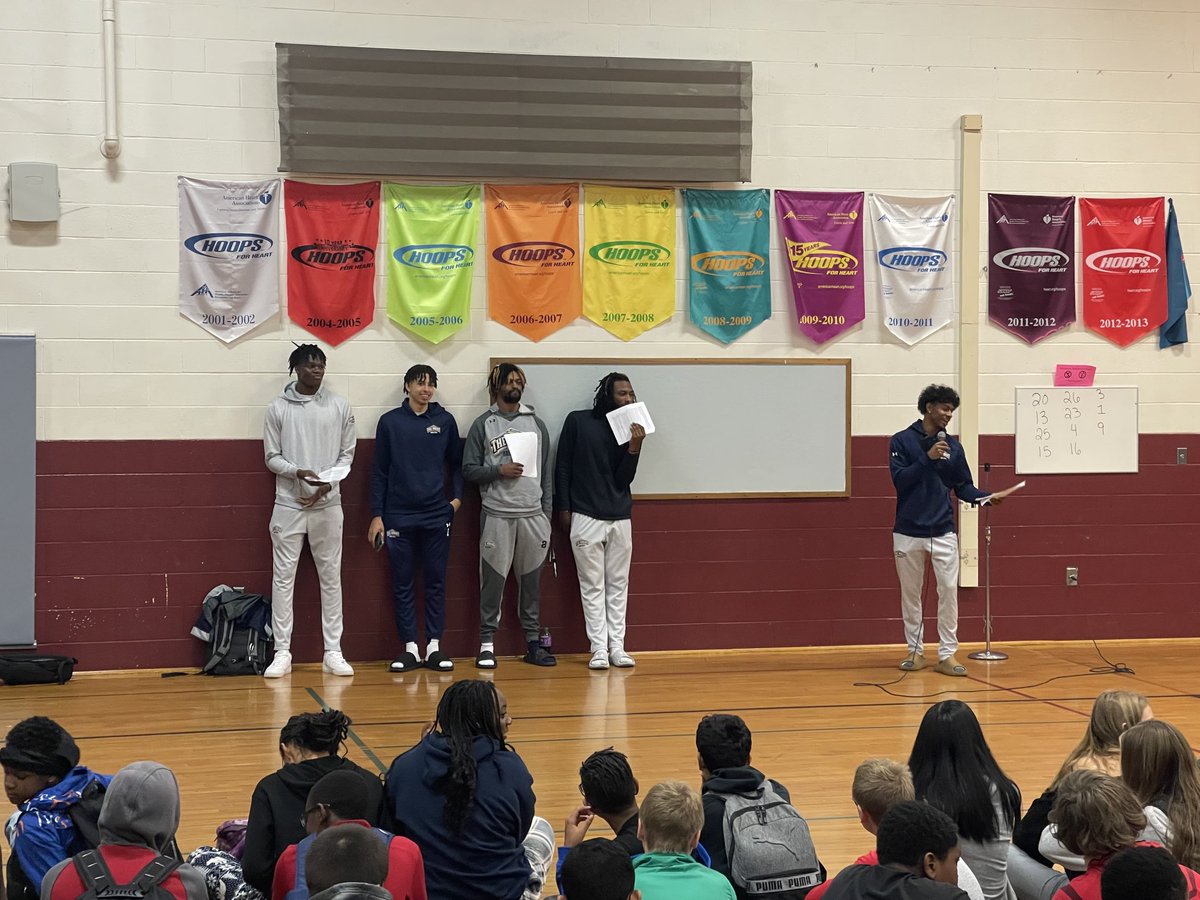 rl_gunterFCPS's tweet photo. Thank you the @MountHoops team for presenting to our 8th grade Monocacy Mustangs who were excited to hear all about the #stayInToWin @NABC1927 program #teamMonocacy https://t.co/6HoQxJR5zZ