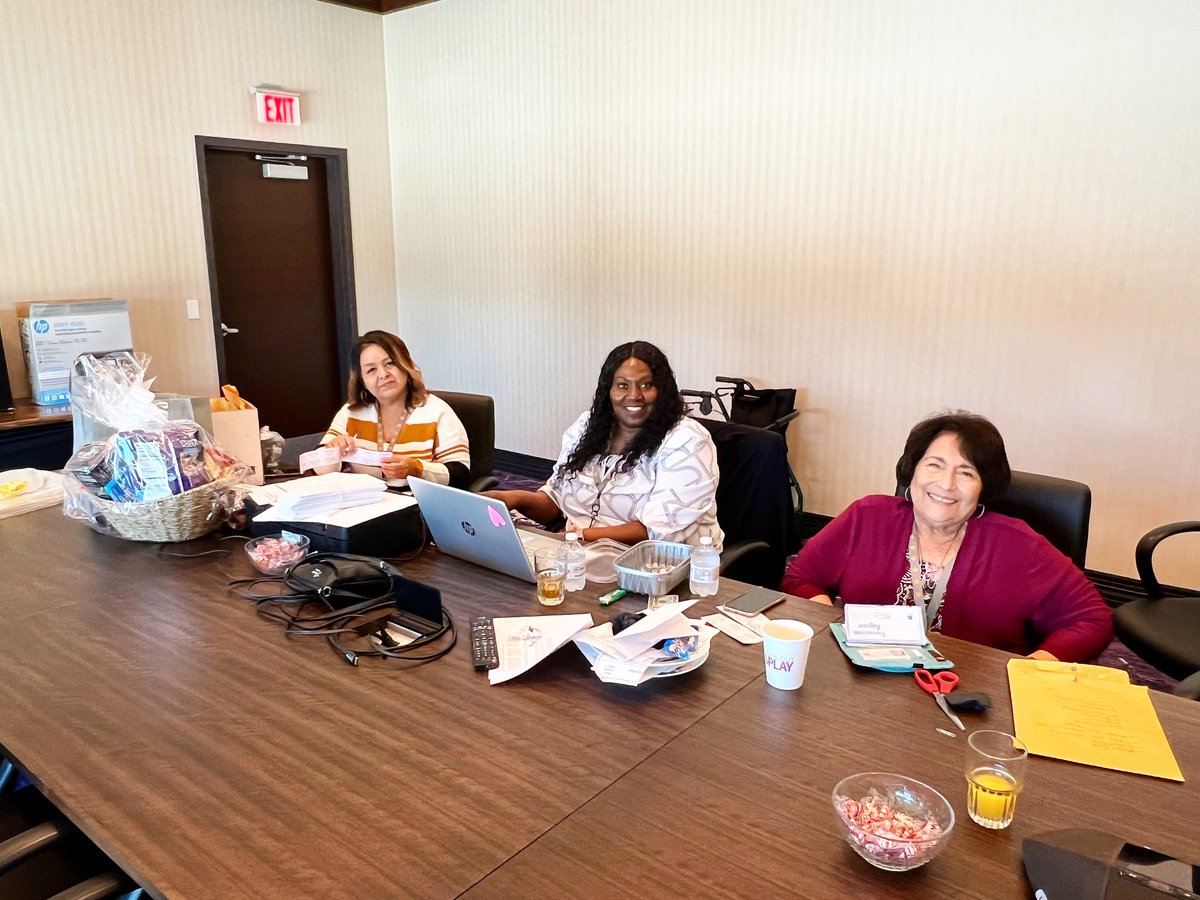 wildfireazorg's tweet photo. Community Action Human Resources Agency (CAHRA) gets items ready for the silent auction at this year’s Annual Conference: “A New World: Reigniting Community Action”💪🫂🤝
#IgniteLastingChange #CommunityActionWorks #EconomicJustice #OnFireForJustice #EndPoverty #EndPovertyAZ https://t.co/DdkZ2UP3rK