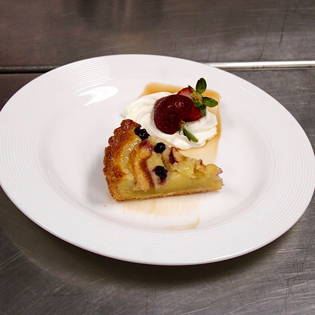 There is nothing dessert can't solve! 
Enjoy weekly student creations only at The Humber Room!🍰😆🍓
.
🕧 12pm - 1:30pm
.
#hungryhumber#humberroom#humbercollege#studentchefs#hungryhawks