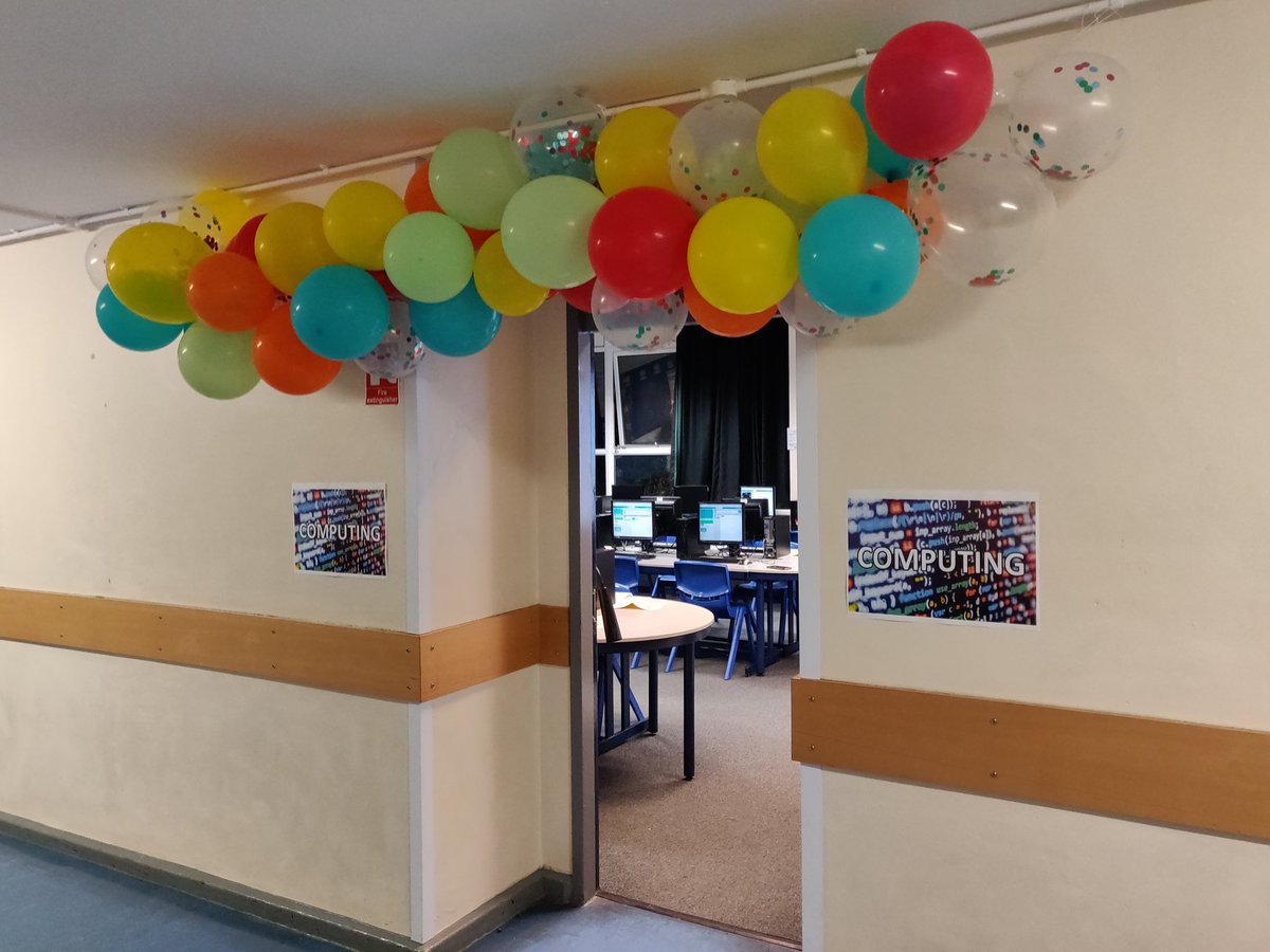 MrCrossland_CS's tweet photo. It was lovely to see potential new years 7s getting stuck in with coding, Photoshop and much more at our open evening tonight. Fab evening!
#computing #coding https://t.co/wP5TNmhuoi