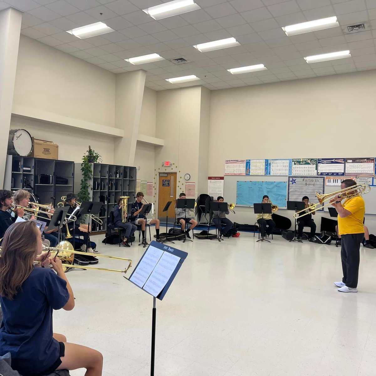 ncsymphony's tweet photo. NCS bass trombonist Matt Neff took our music ed work to Alleghany &amp; Yadkin Counties, intro'ing students to music through storytelling w/our PNC  Grow Up Great Music Discovery program. More about our ed programs: https://t.co/xx20sMhZtV 
#ncsymphony #musiceducation #westernnc https://t.co/IvGZAC5xh8