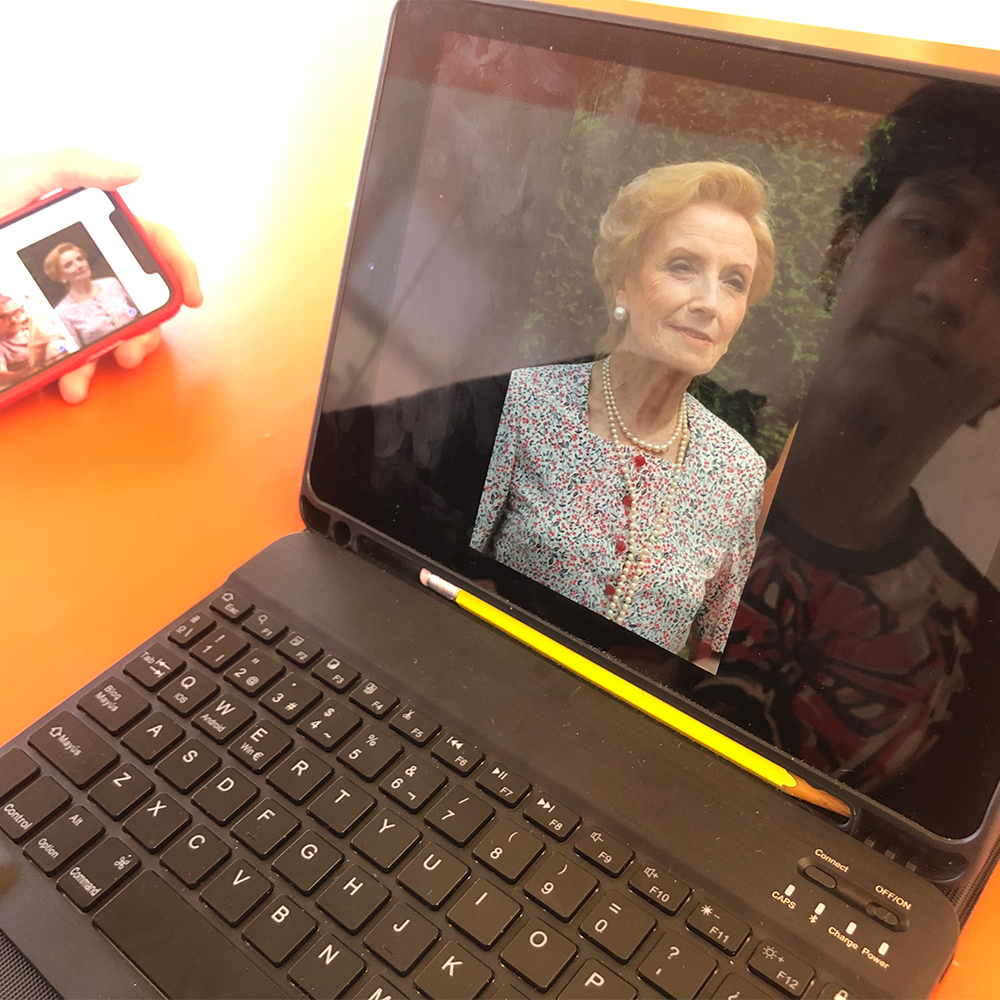 Col·legi CreaNova (@collegicreanova) on Twitter photo CREANOVA CELEBRA LA SETMANA DELS AVIS I ÀVIES I LA GENT GRAN
Ens hem emocionat grans i petits amb els tallers i les anècdotes dels avis i àvies.
Hem treballat l’hort, jugat al dominó, als escacs, explicat contes, hem fet macramé, cantat cançons...
collegicreanova.org/ca/2022/creano… CREANOVA CELEBRA LA SETMANA DELS AVIS I ÀVIES I LA GENT GRAN
Ens hem emocionat grans i petits amb els tallers i les anècdotes dels avis i àvies.
Hem treballat l’hort, jugat al dominó, als escacs, explicat contes, hem fet macramé, cantat cançons...
collegicreanova.org/ca/2022/creano…