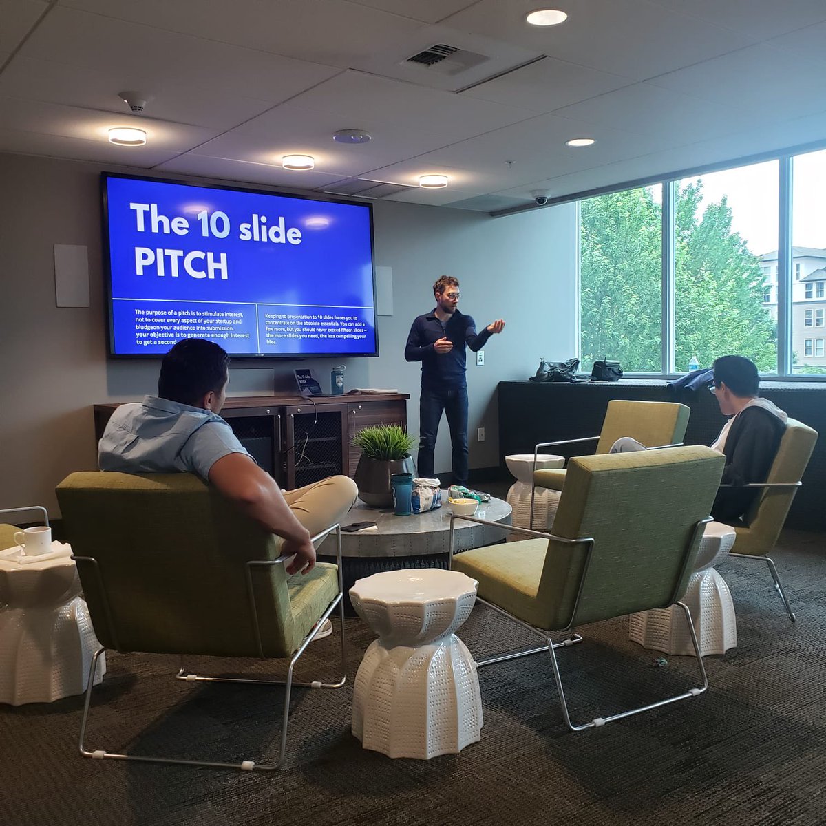w_advertising's tweet photo. We obtained certifications in important topics for development and growth:
• Leading Teams
• Storytelling for entrepreneurs 
• accountability, Transparency, Ethics in Business
• Strategic Planing: Visioning and Goal Setting
• My Leadership Style
• Leadership Starts with me. https://t.co/izVtBEI41L