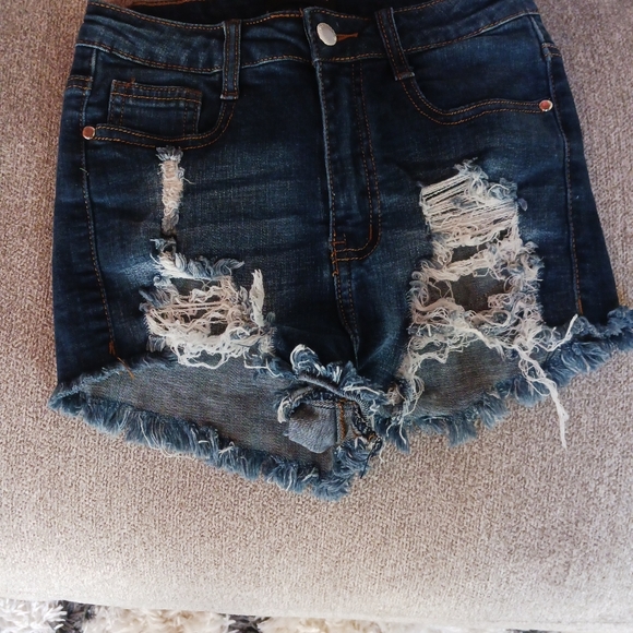 So good I had to share! Check out all the items I'm loving on <a href="/Poshmarkapp/">Poshmark</a> #poshmark #fashion #style #shopmycloset #bfyne #citizensofhumanity #fashionnova: posh.mk/3FH2yjzo6tb