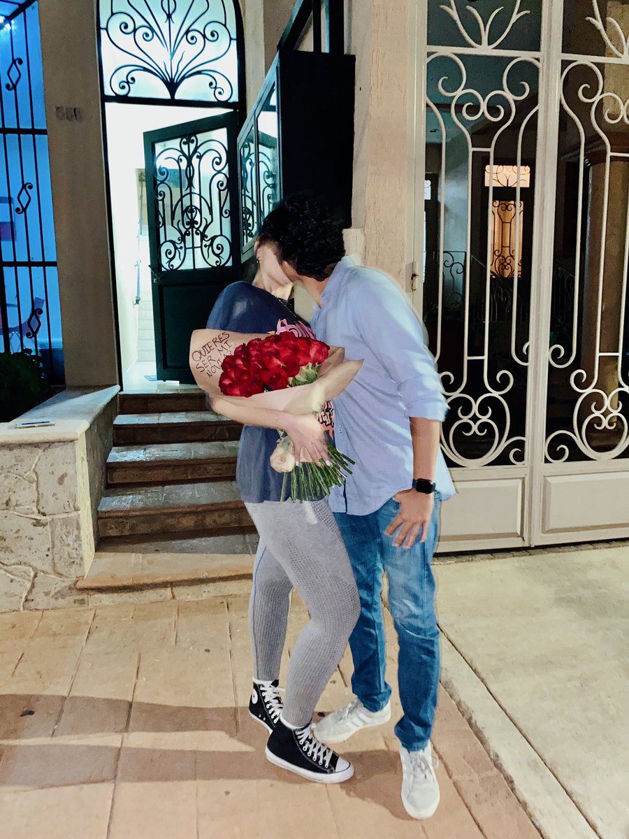 paulanavarrow's tweet photo. me da sentimiento ver este tweet porque justo un día después de publicarlo empecé a hablar con Adal,  y de verdad no hay día en que no me haga sentirme así ❤️‍🩹
de verdad me sorprende como es la vida y pues ahora ya somos novios y yo no puedo estar más feliz 🥹🥰 https://t.co/udtCnQ29KV