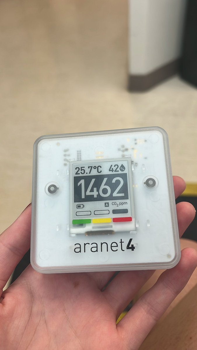 wanderingkayli's tweet photo. This is extremely unacceptable @LifeLabs. It would be very ironic that people catch COVID from a medical facility. This is why I always dread having to get my regular blood tests done as your locations are consistently reporting poor ventilation. Please fix this! #BCCOVID #BCCO2 https://t.co/hTZtO2ekN1