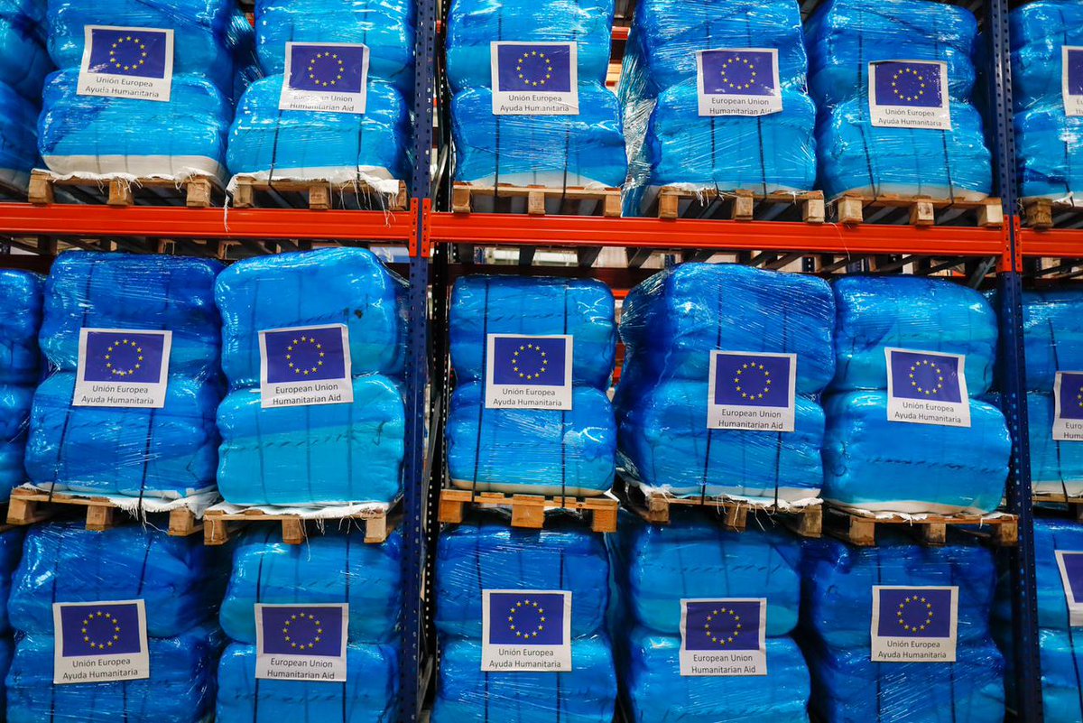 Today I inaugurated the first #EU regional humanitarian stockpile, set-up in partnership w/ @UNHRD & @WFP. Thanks to its strategic positioning in 🇵🇦, the stockpile will enable immediate availability of EU humanitarian goods for our humanitarian partners to deploy during a crisis.