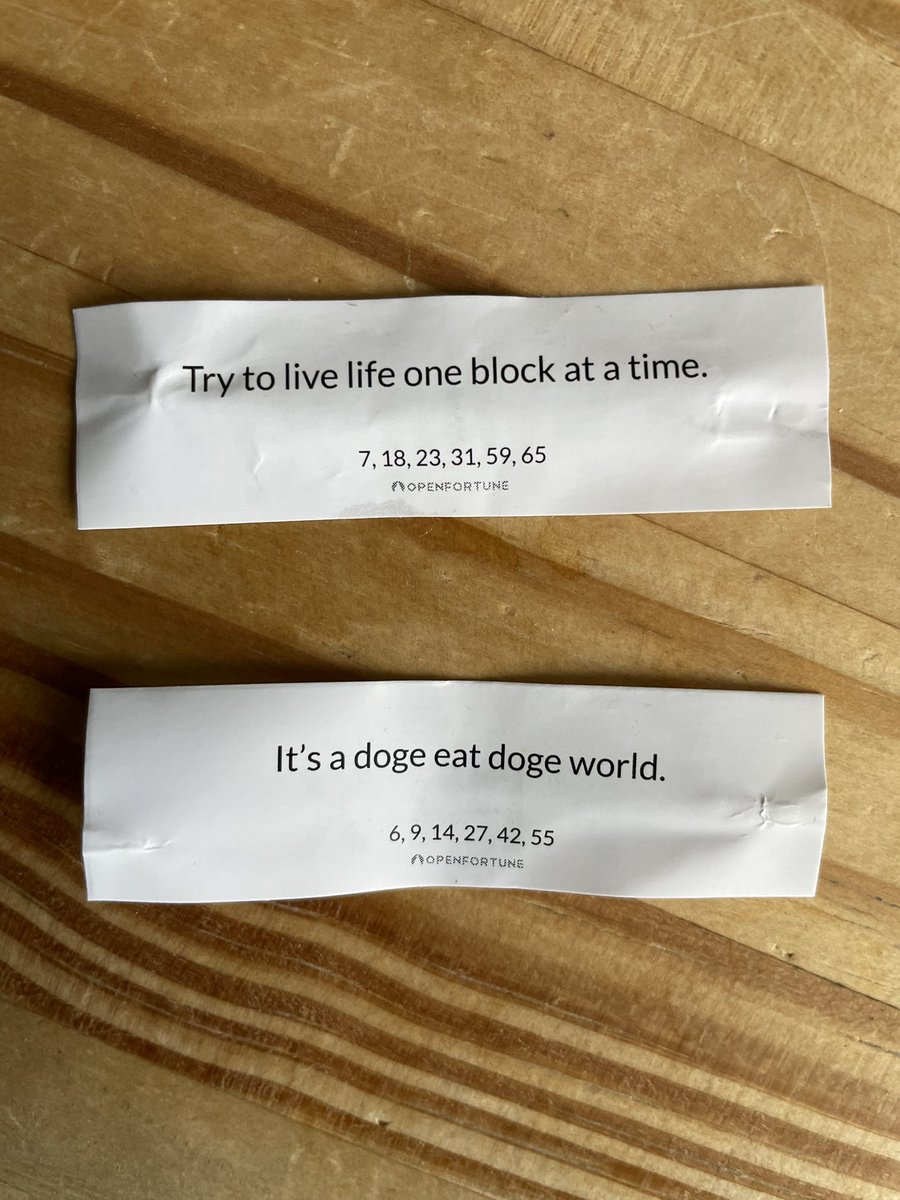 shecrypto's tweet photo. yo! first my phone, now this. #issasign #blockchain #crypto https://t.co/DjQ6MARn9M