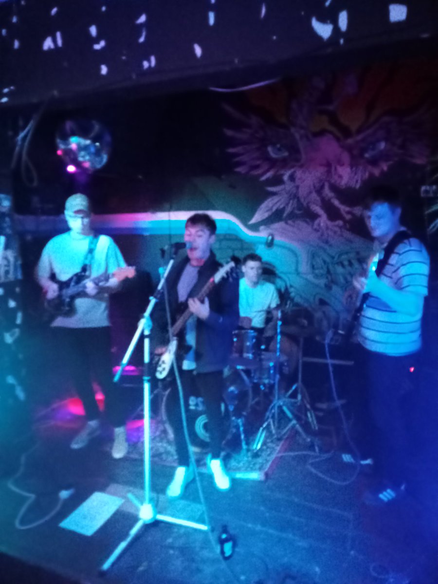 Finally got to see <a href="/thevoydofficial/">THE VOYD</a> tonight in a real intimate setting. Great set, full of banging anthems. Hopefully get to see them again soon. Fine set from a new band to me, <a href="/SuburbanMarshal/">Suburban Marshals</a>, will be checking out their music on Spotify.