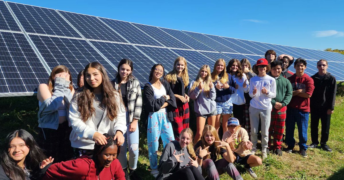 mshagenscience's tweet photo. Eighth grade science had the opportunity to take a mini on-campus field trip to our solar fields! This visit ties in perfectly with our Harnessing Human Energy unit! #AIM2Empower #bhwarriorpride https://t.co/r1yNAq9Bu6
