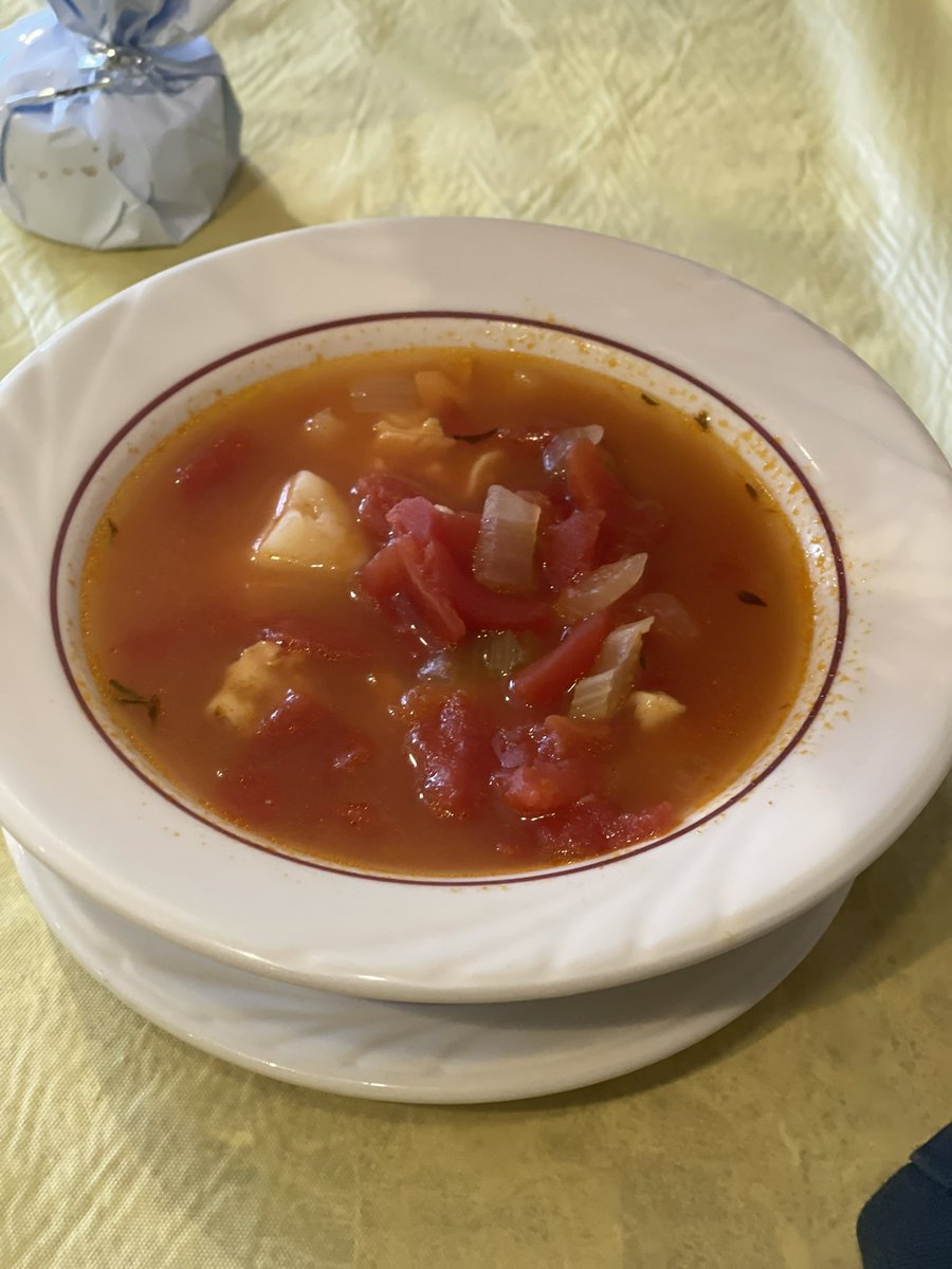 ChefDarlaD's tweet photo. Final theme dinner of 2022. #greatgatsby #trilogythemeweek Manhattan clam chowder, Beef braciole over pasta and a gorgeous strawberry lady finger ice box cake. @nolafoodguy @SeanMedsker @Dpatrevito @crutchfield_bri @HCrossingHC #seniorliving https://t.co/EZ0LZ9tk7U