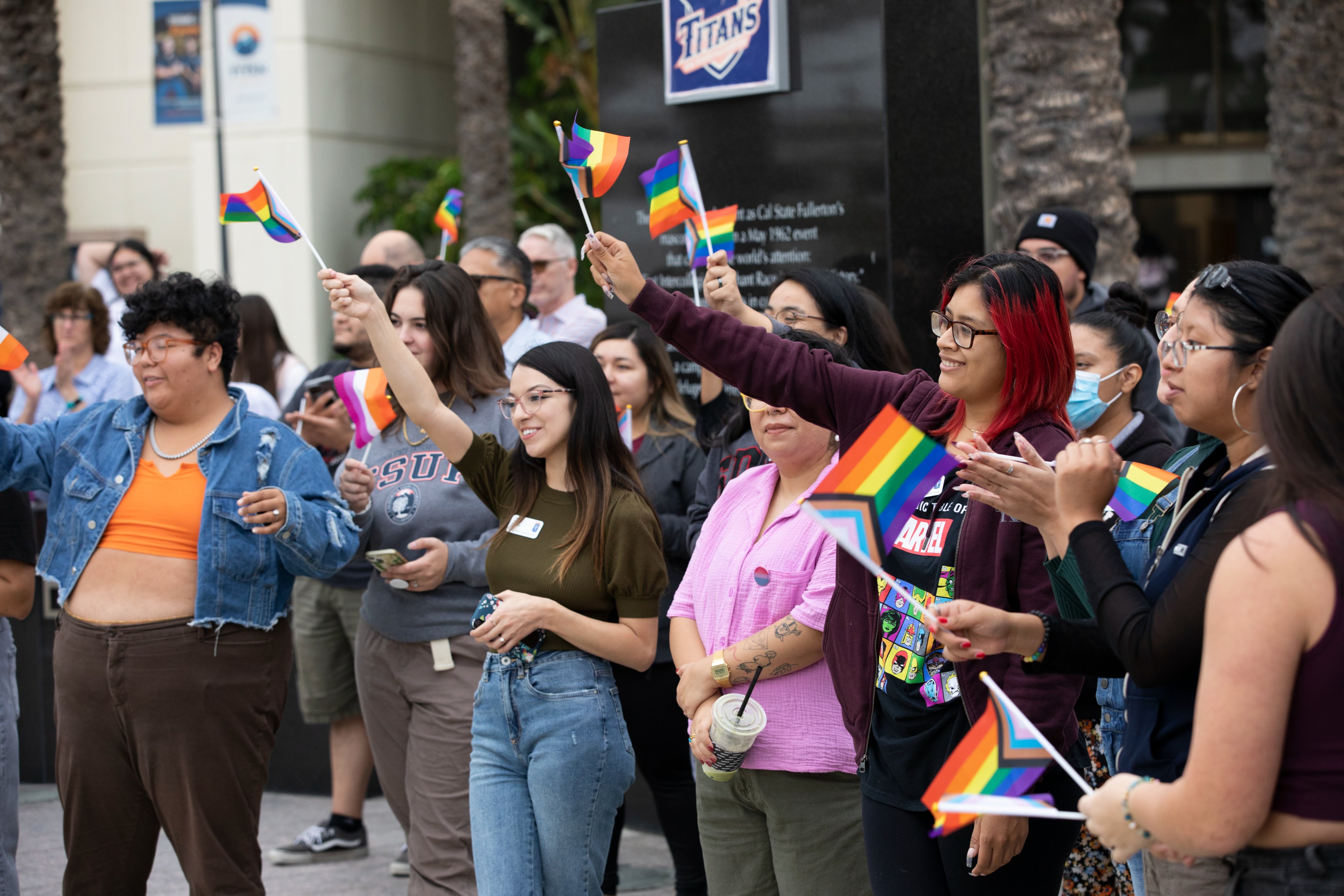 LGBT Queer Resource Center, CSUF on X: 🏳️‍🌈Community Update🏳️‍🌈 Want  to stay connected with the center and the LGBTQ community at CSUF? Join our  brand new community discord server! Follow the link