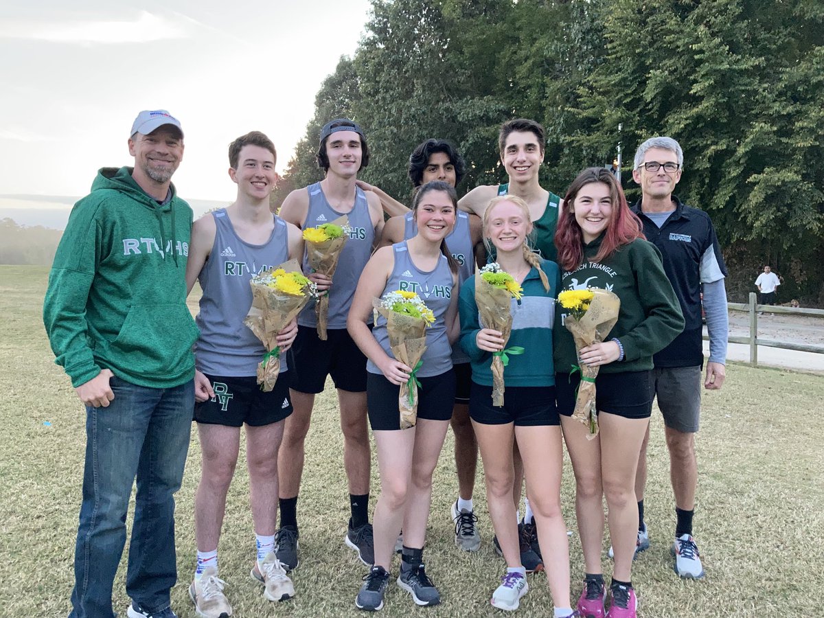 Senior Night!! ⁦<a href="/RTHSRaptors/">RTHS Athletics</a>⁩ #PutInTheWork #GoRaptors