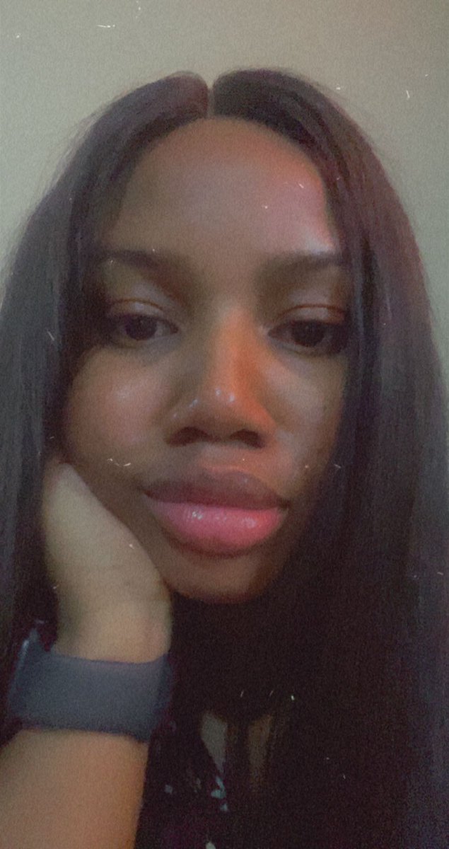 adaezeokaro's tweet photo. Happy Birthday to me 💘 https://t.co/Gx8WxaP6FU