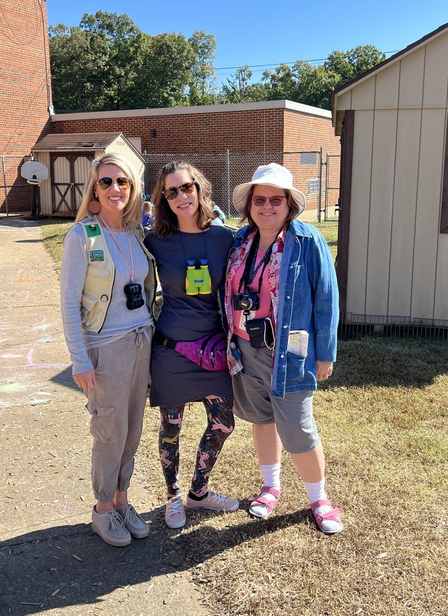 Mrs_Brown_GES's tweet photo. Pre-K enjoying tourist day. Love this crew!!! 💓🥰📸 https://t.co/HqsSQY8DzL