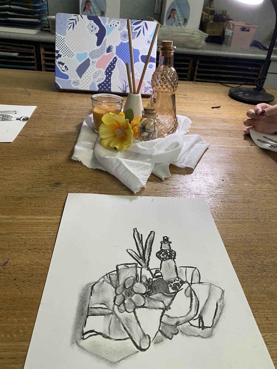 Enrichment through the arts 🤩 More still life drawings! Art week at GATE camp has been a big success so far, thanks to our VAPA Mentors and <a href="/MaertensSydney/">Sydney Maertens</a>! We can’t wait to play with some color on Thursday and Friday! 🎨