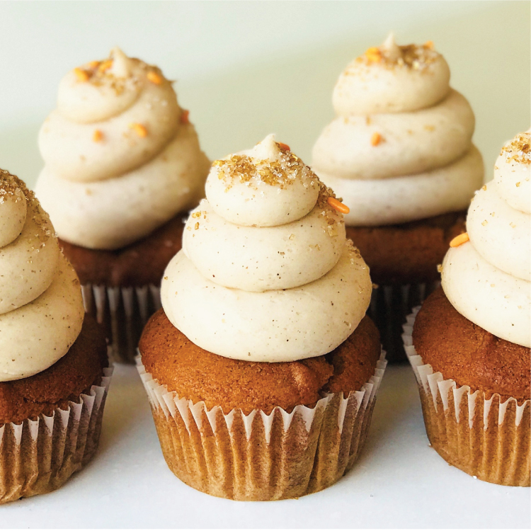 freshcupcakes's tweet photo. PUMPKIN :: Our scrumptious #Pumpkin cupcakes will be in our cupcake cases each Wed & Thu all this month! Savor a rich pumpkin cake topped with a generous swirl of sweet, creamy cinnamon icing showered with sprinkles & dusted with cinnamon https://t.co/jWeQ6v6rBw #yum #FallFave https://t.co/hLZtx4d5Lc