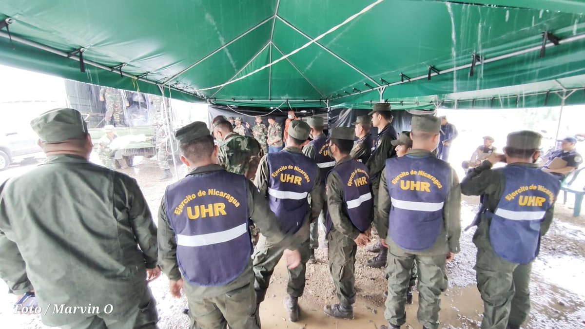 Llegaron los paquetes alimenticios para las personas que aún se encuentran  en los albergues en el Rama, enviados por nuestro buen y distribuidos por  nuestro ejército nacional y autoridades del COMUPRED.
#2022PuebloVictorioso