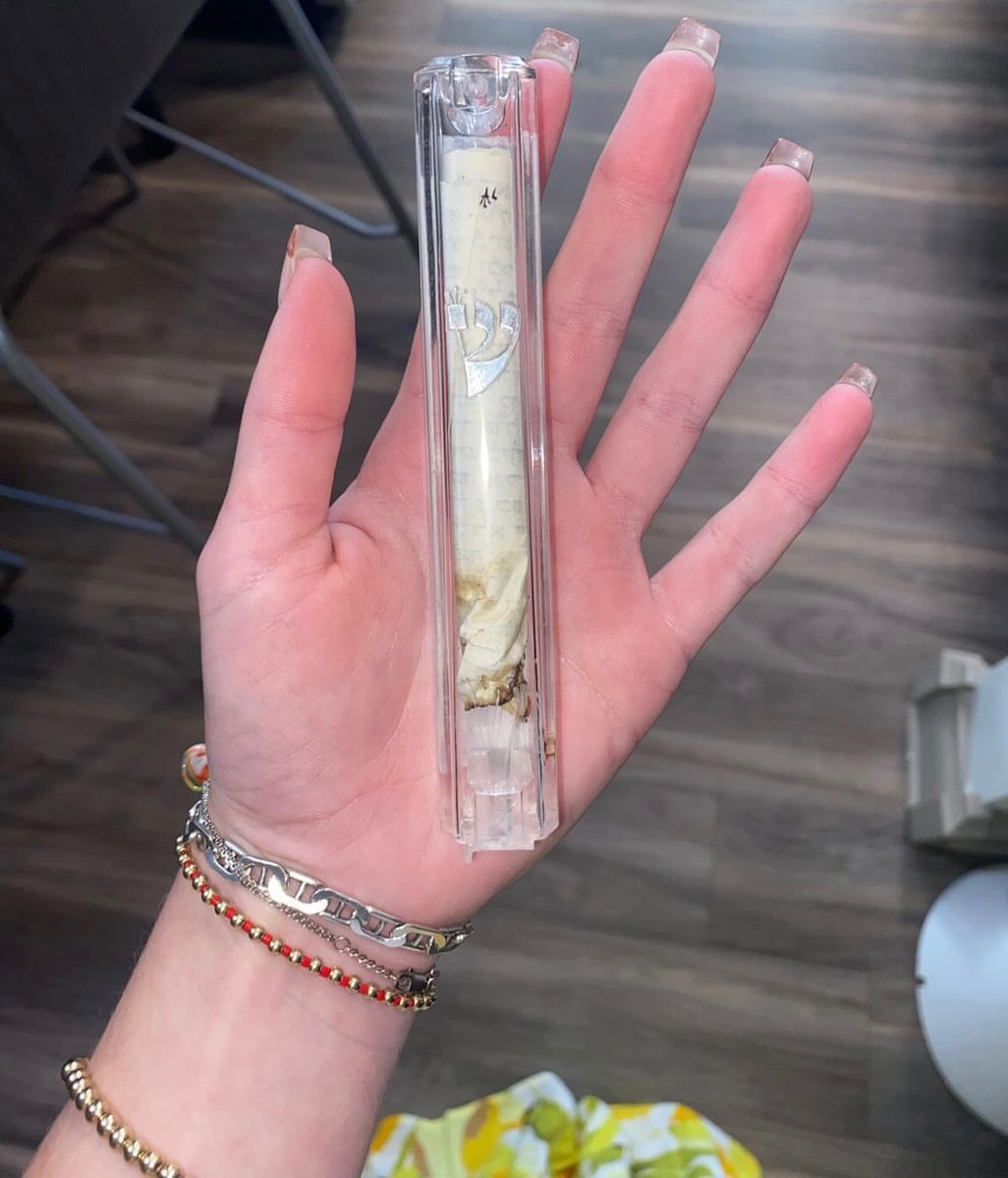 StopAntisemites's tweet photo. In b/w Rosh Hashanah &amp; Yom Kippur, students at Indiana University had their mezuzah ripped off their door frame &amp; set on fire.

Bloomington PD arrested the individual yet refuse to release footage of the vandalism, his/her identity, and whether a hate crime charge has been filed. https://t.co/aOuHqSN4OW