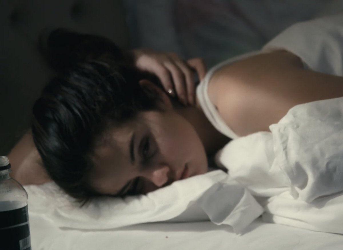 PortalSelenaBR's tweet photo. Kelly Clarkson já assistiu ao documentário de Selena Gomez, 'My Mind and Me', e disse para nos prepararmos para chorar bastante, pois tem bastantes gatilhos.

Selena disse que assistiu apenas uma vez e não planeja assistir novamente nunca mais. https://t.co/jCMeRx0uWk