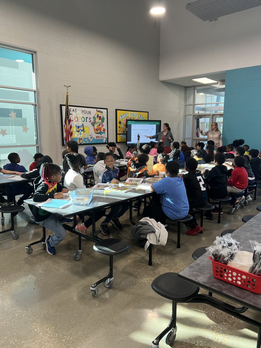 thelaurenellis's tweet photo. Ms. Wall dominated teaching ALL of third grade at @grantswoodcs today! Thankful for her stepping in to make sure all kiddos got their CKLA in for the day. #grantswoodGREAT @LoniLHodge https://t.co/UBI7xcp7n3