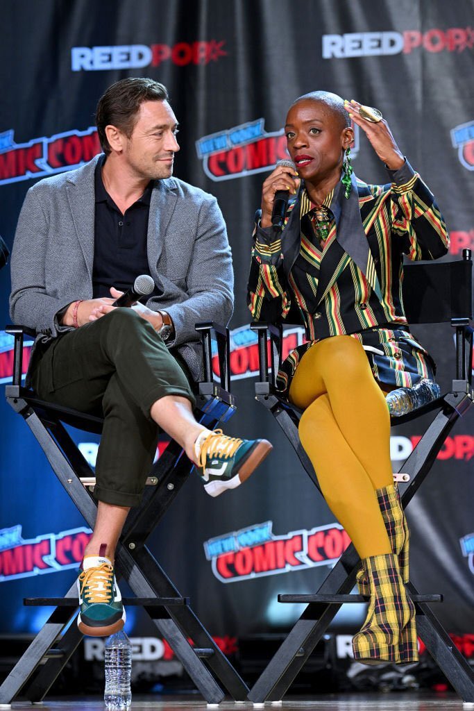 JJFeildFans's tweet photo. #JJFeild at #NYCC this past weekend promoting his new Amazon Prime series, #ThePeripheral https://t.co/QnIdEnC2Jf