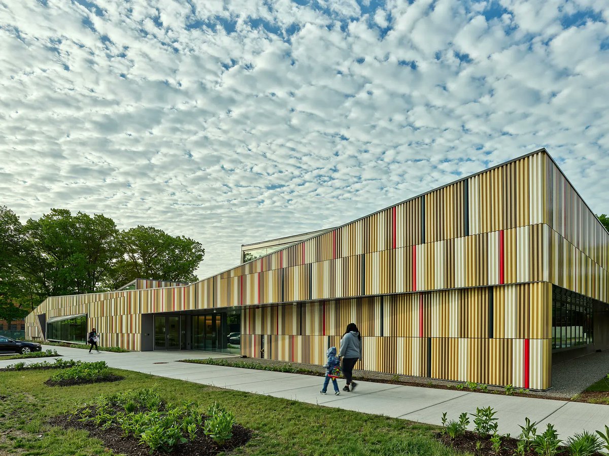 archinect's tweet image. Marlon Blackwell&apos;s Marygrove Early Education Center has been named the 2022 Dedalo Minosse International Prize winner 

arcnct.co/3T992cQ

#MarlonBlackwellArchitects #DetroitArchitecture @DedaloMinosse 📸 Timothy Hursley
