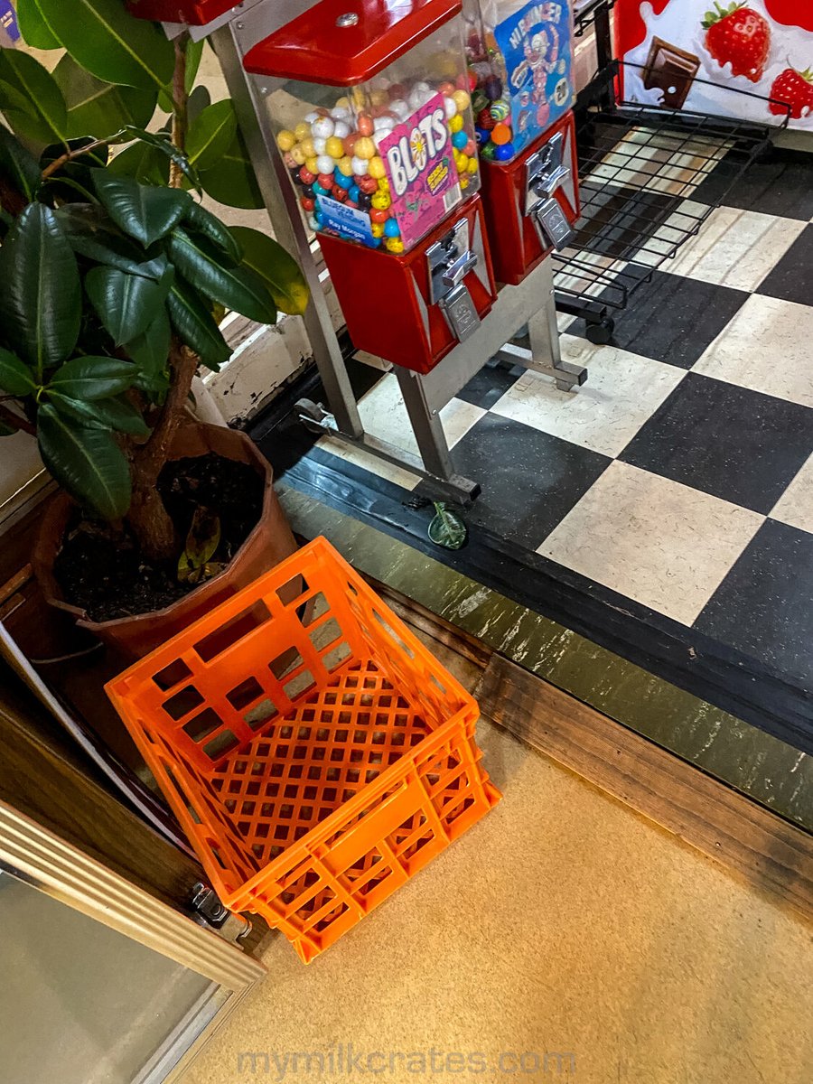 mymilkcrates's tweet image. Orange
#milkcrates #crateoftheday #picoftheday #streetphotography #streetscape #urbanscape #PhotoOfTheDay #urbanlife #crates #instagram #bikecrates #tradies mymilkcrates.com