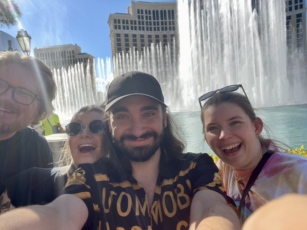barryharryy's tweet image. The Bellagio fountains!