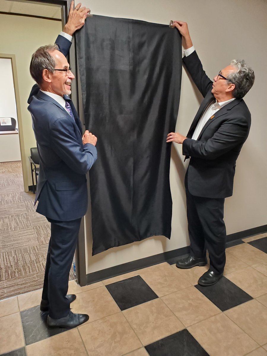 PrairiesCanEN's tweet photo. It’s official! Last Friday, Minister Vandal opened our new service location in #PrinceAlbertSK. We’re here to work with the community to help grow the local economy.

https://t.co/knpb9gqGO9 https://t.co/iMVmxaUmIL