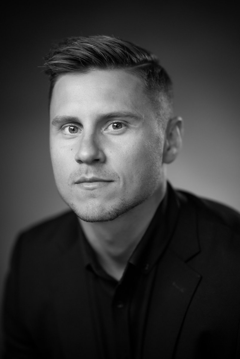 beggiolafs's tweet photo. Tíu skilaboð - Að skapa öryggi í óvissu er komin í forsölu á https://t.co/cwEvJDmWKr

Bókin er fyrir alla einstaklinga, burt séð frá hvaða hópum eða hugmyndafræði þeir tilheyra. https://t.co/MOBeK9ZP21