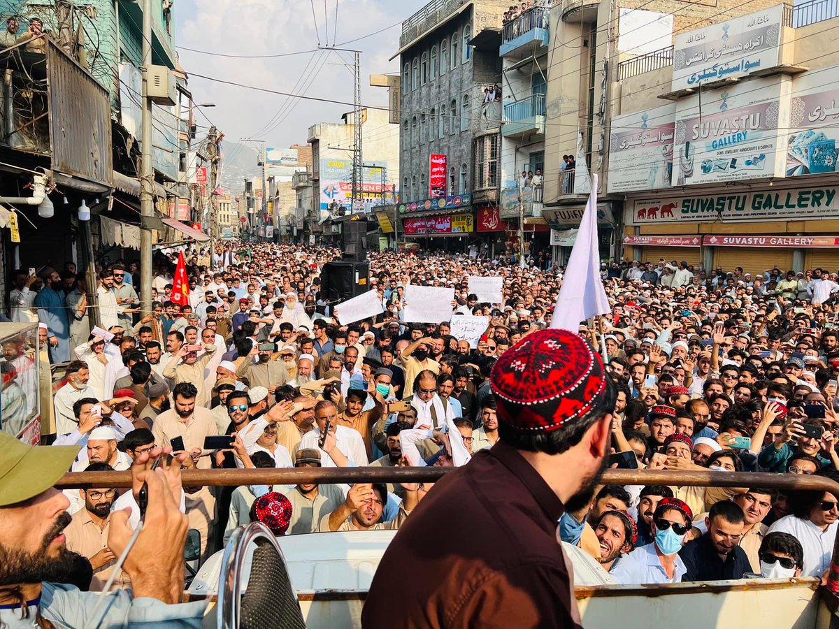 duraniwaziri's tweet photo. په سوات مینګوره کې د پنجاب او ترهګرۍ پر وړاندۍ لاریون .
د پښتنو پسرلی
بهار پشتون
#Pashtunspring https://t.co/VGUXgqnLLG