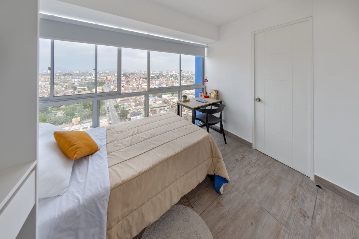 ¡GANA TIEMPO! ✨
Si trabajas en San Miguel o en Callao y vives al otro extremo de ambos distritos, múdate a Casa Campus MoDO | Lima y disfruta de la cercanía y comodidad de nuestro moderno edificio. 
👉🏼 Más información sobre nuestras habitaciones en alquiler al +51 939978882