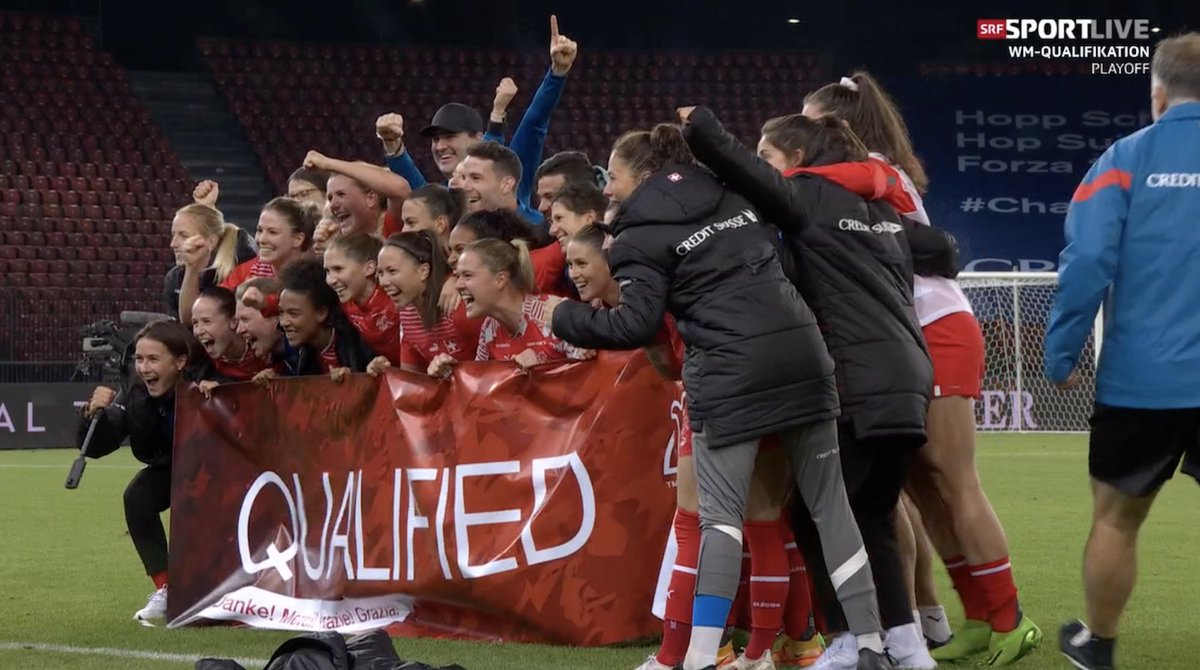 Mark_Balsiger's tweet photo. Yesss, they did it! WM-Qualifikation. #SUIWAL https://t.co/o9zJ9CmKUc