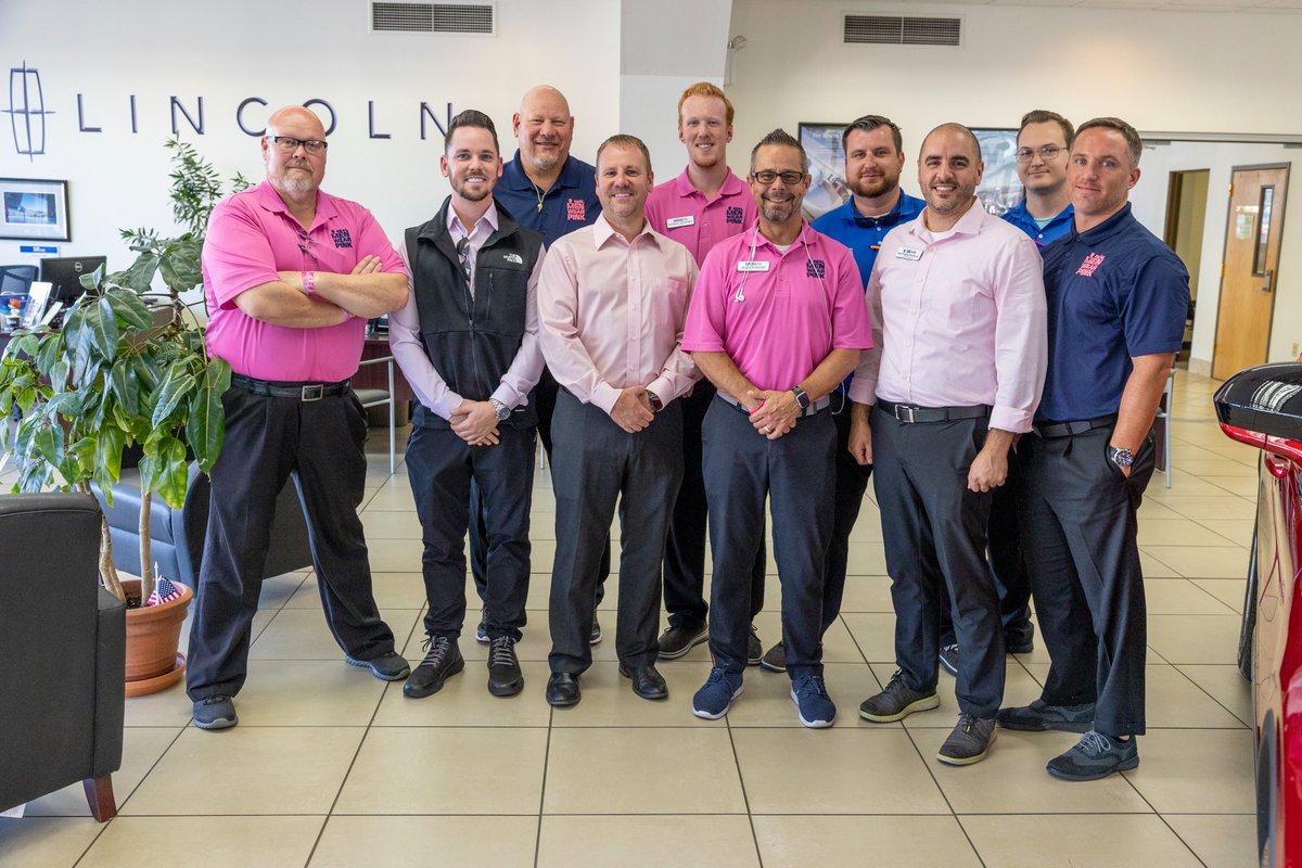 SmailAutoGroup's tweet image. 🎀Wear Pink Day at Smail Auto Group!🎀

Thank you to everyone who wore pink today in support of Jason Mossing's Real Men Wear Pink campaign!
smailauto.com/blog/jason-mos…