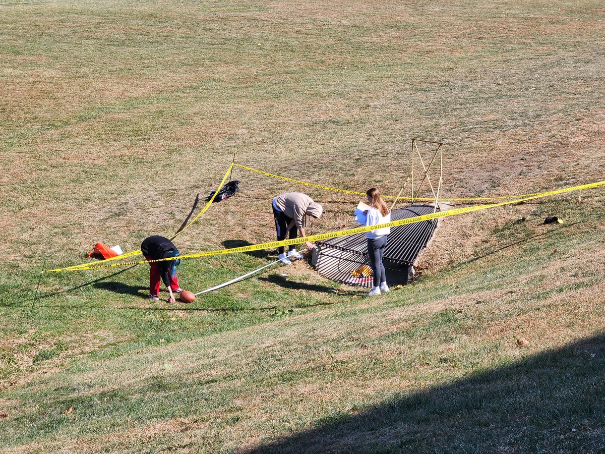 FortCalhounSci's tweet photo. Forensic science students have been applying their crime scene investigation knowledge to design and mock up crime scenes.  They did great today when processing each other's crime scenes!  #7steps #evidence https://t.co/yj5dQpsDMc