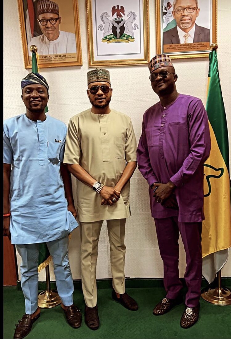Amuda_Opeoluwa's tweet photo. Today at the National Assembly with my bro Prince Yemi Adeyeri and leader @ShinaPeller #Peller2023 #Shinayo2023 #we2geda https://t.co/qVZPoP1f8R