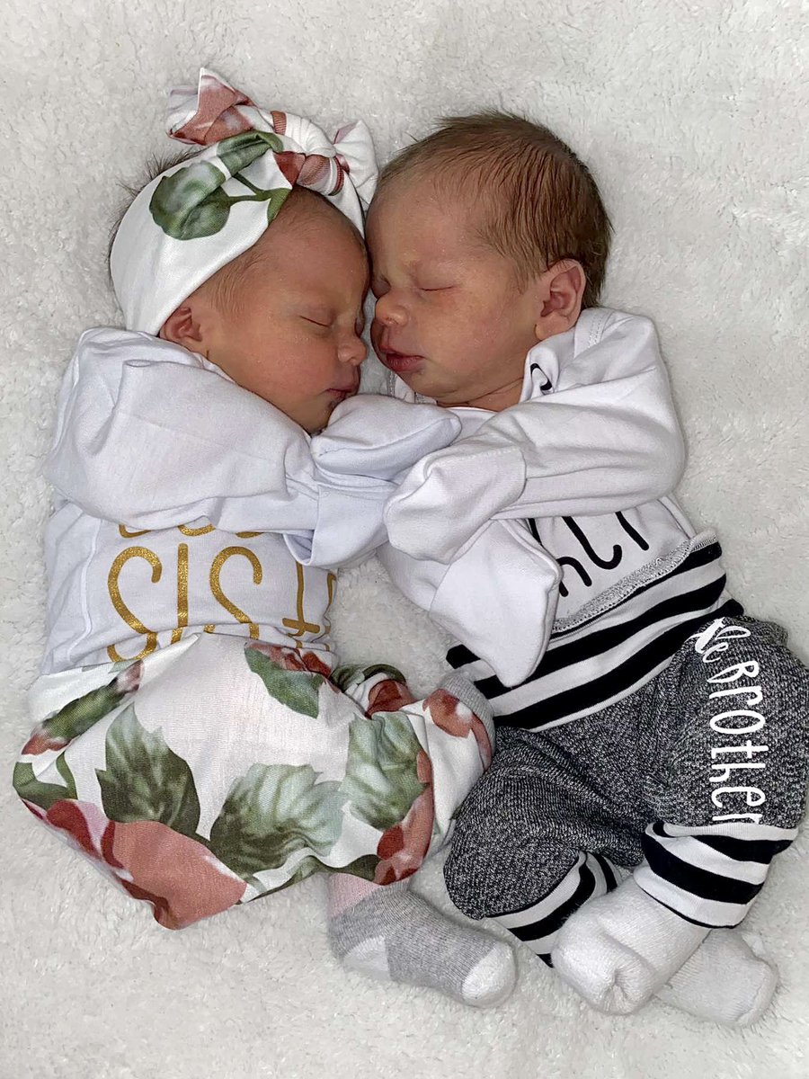 haybellllll's tweet photo. hey twitter i gave birth to the cutest twins ever 🤍 https://t.co/bpeNI8lW3J