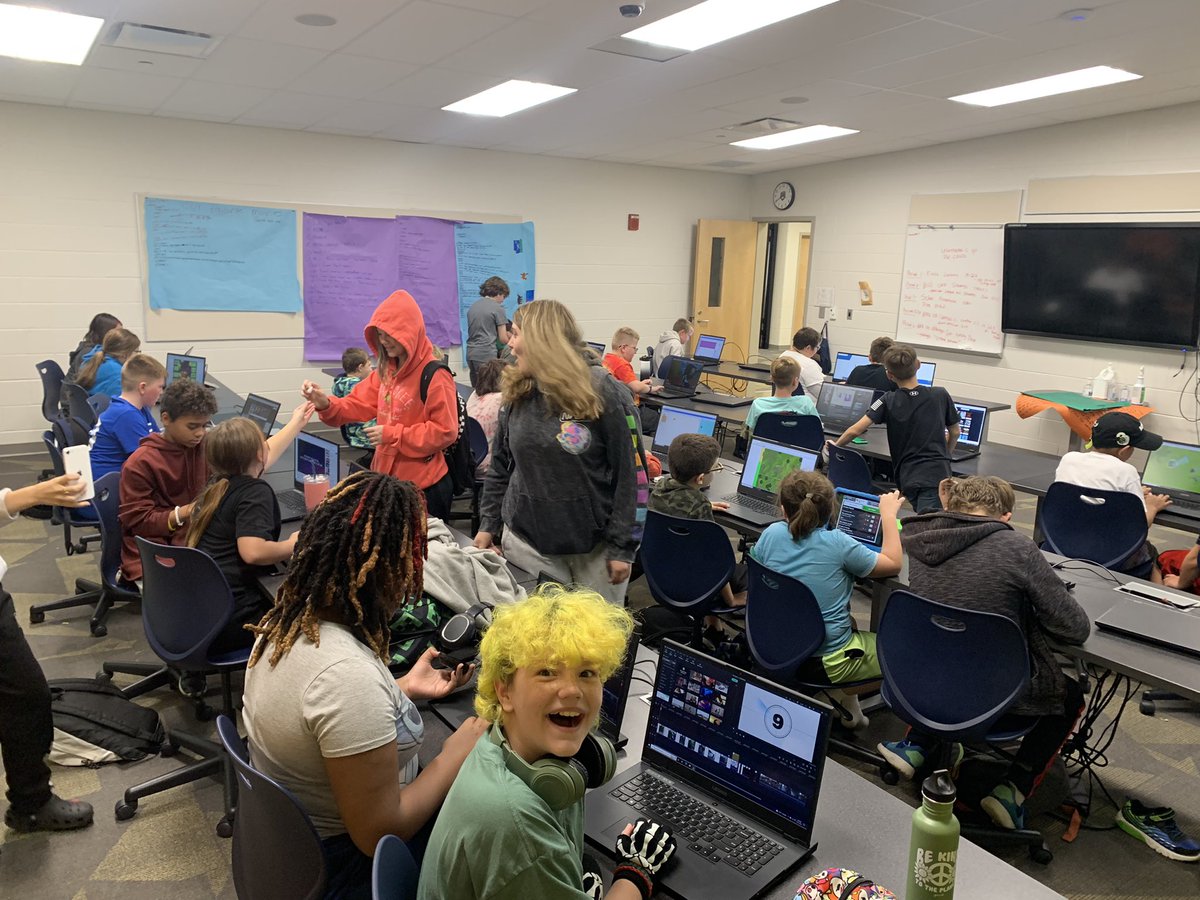 CoderDojoRanger's tweet image. #WeGetTo enjoy our time with each other at coder dojo! 25 students today. #RangerProud. @RangerRoundup
