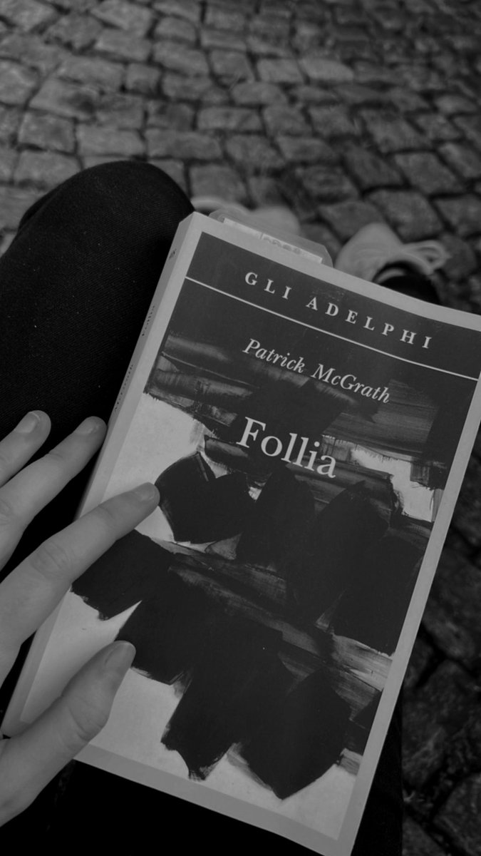 sfioriamoci's tweet photo. Innamorata di questo libro https://t.co/DjfKpNSOm3