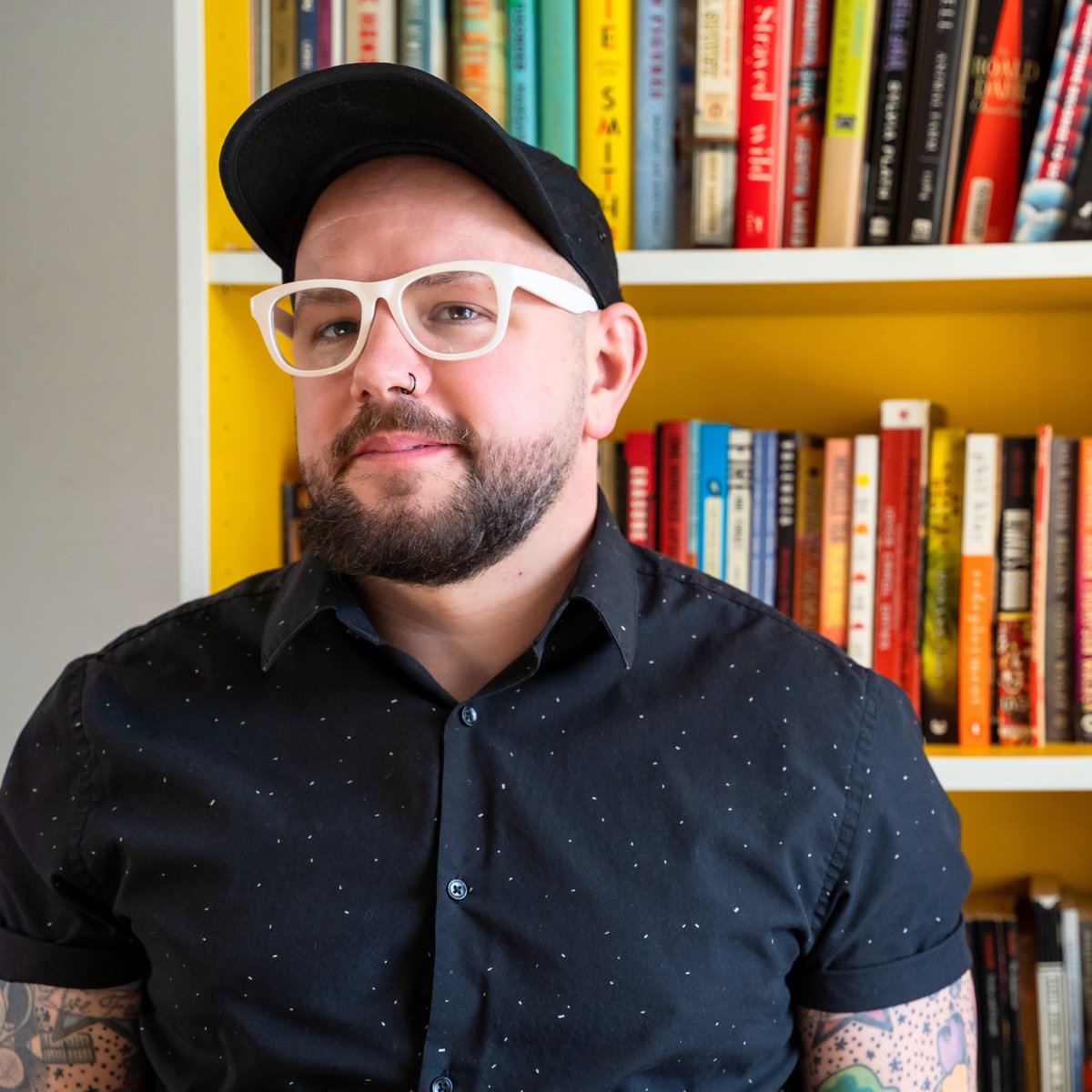 WWPHPress's tweet photo. Look who's reading @TheIvyBookshop this THURSDAY, October 13 at 7 pm-our 2022 award-winning authors-- @suzanne21702 and @AnthonyWMoll! In person! Join us! Get a signed FIRST EDITION of their new books!  #baltimorewriters #poetrycommunity #Baltimore #fiction https://t.co/9SWF0Y225y