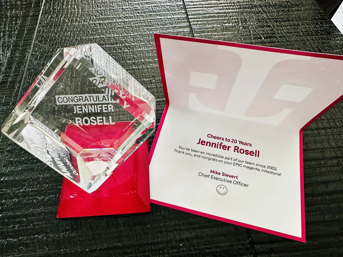 Jenn Rosell tweet media