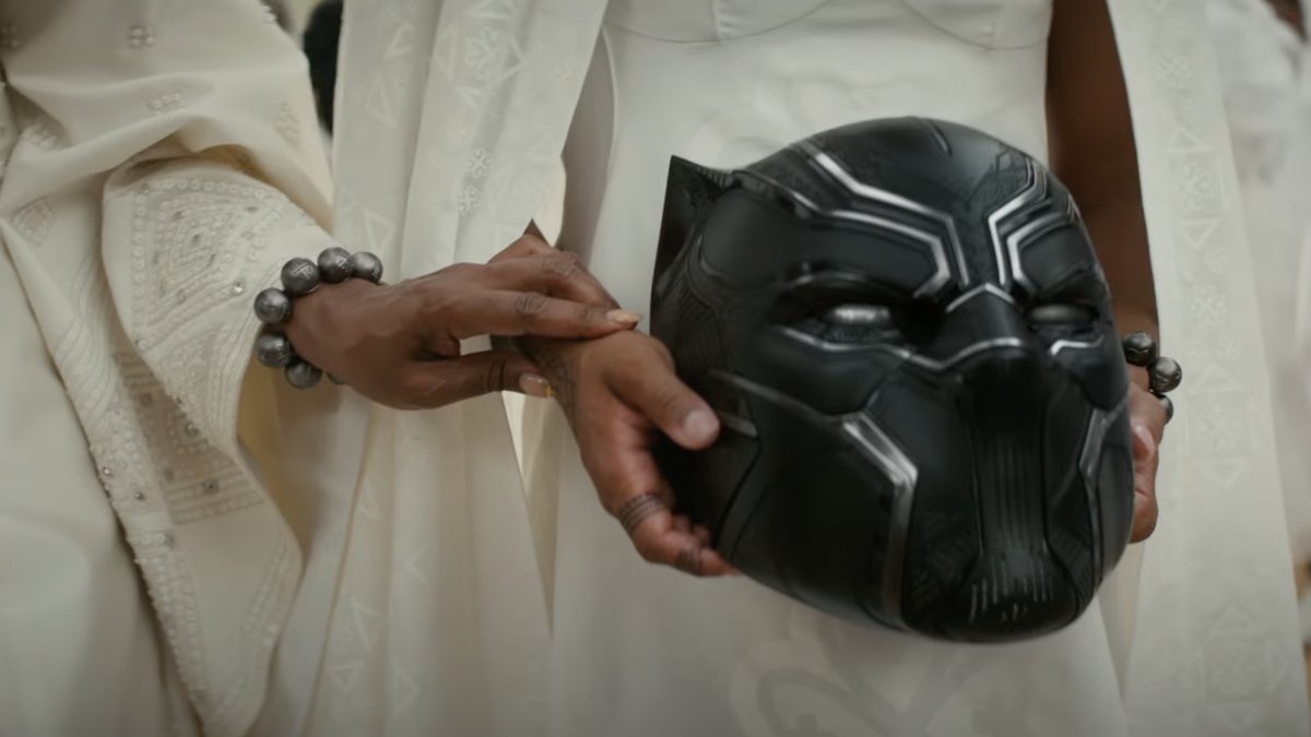 RT @Gizmodo: Chadwick Boseman Honored in New Wakanda Forever Featurette From Marvel Studios https://t.co/lfsg7oEU6w https://t.co/njwhZv1QAO