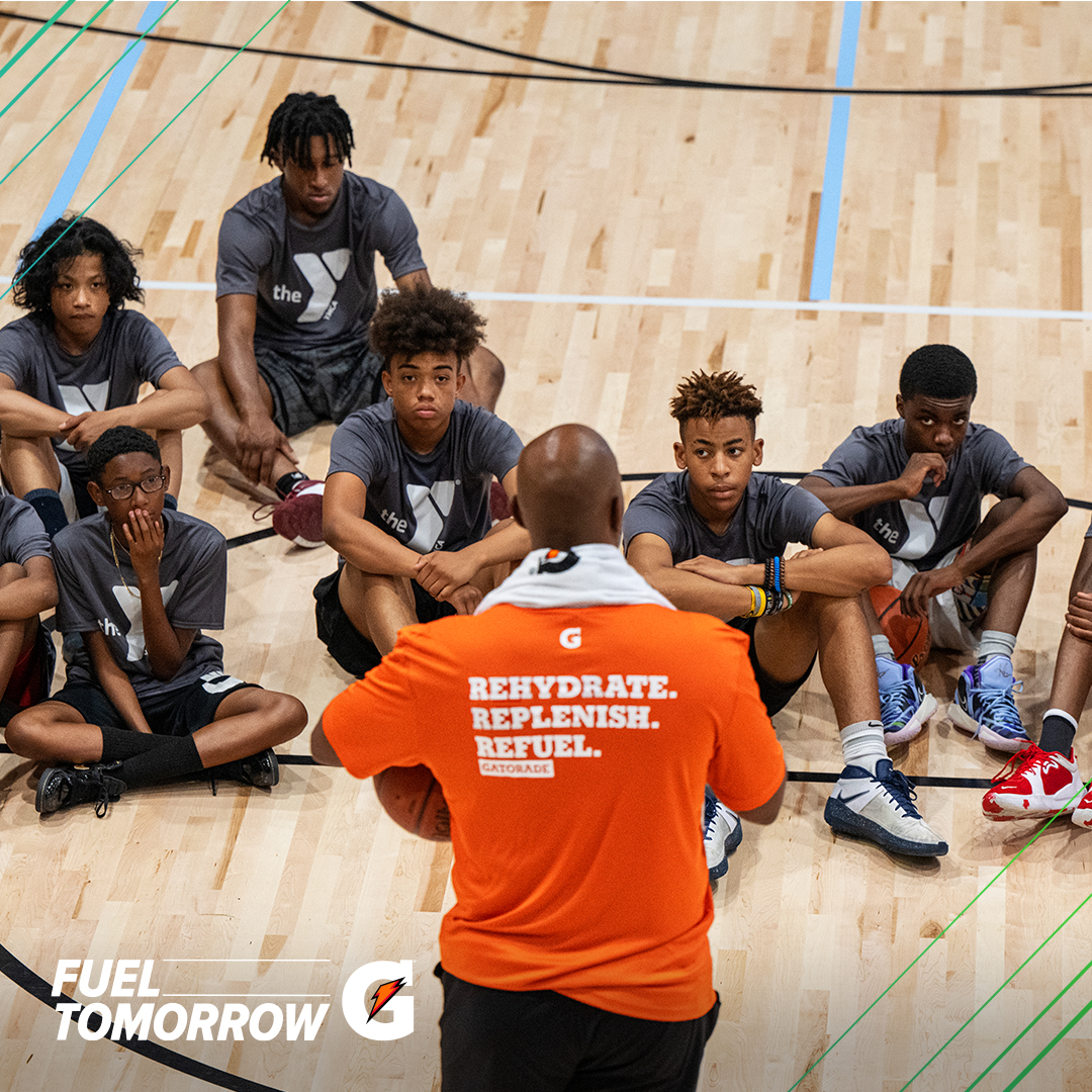 In a new partnership with <a href="/ymca/">ymca</a> and <a href="/Gatorade/">Gatorade</a> the YMCA of Metro Denver held a basketball clinic at the Downtown Y. Gatorade is donating $500,000 to Y-USA to break down barriers &amp; fuel youth athletes across the nation. Thanks to Denver's own <a href="/1MrBigShot/">Chauncey Billups</a> for mentoring this clinic.