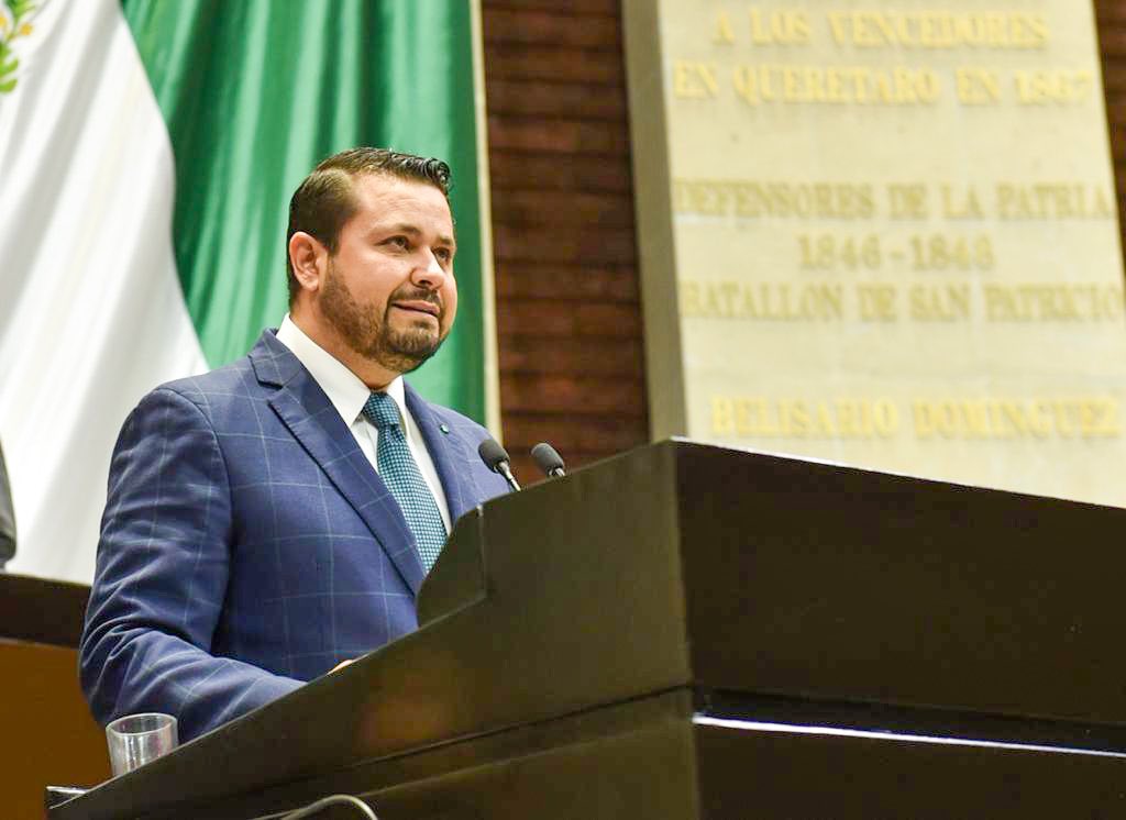 _ATejeda's tweet photo. Desde el Congreso, vamos a levantar la voz en defensa de la democracia, de las instituciones que dan equilibrio a nuestro país y para erradicar la violencia de género. En Acción Nacional, estamos #TrabajandoJuntos para defender a #México. 🇲🇽 https://t.co/anrrUUeuKJ