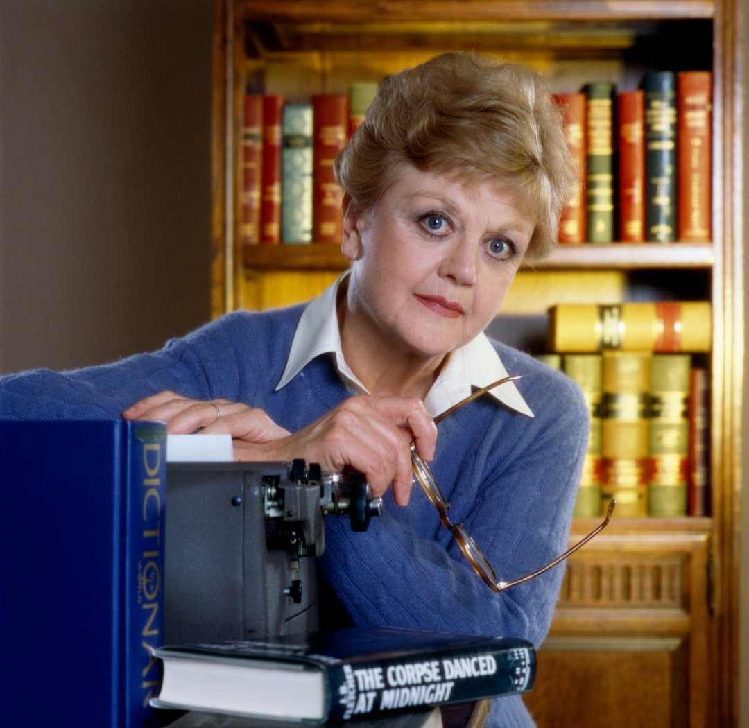 StephiGaGa's tweet photo. So sad 💔😢 rest in peace Angela Lansbury

Thank you for all the magic you brought to our lives 💫✨

You will forever be my favourite 💜 https://t.co/pdq2ehUPZj