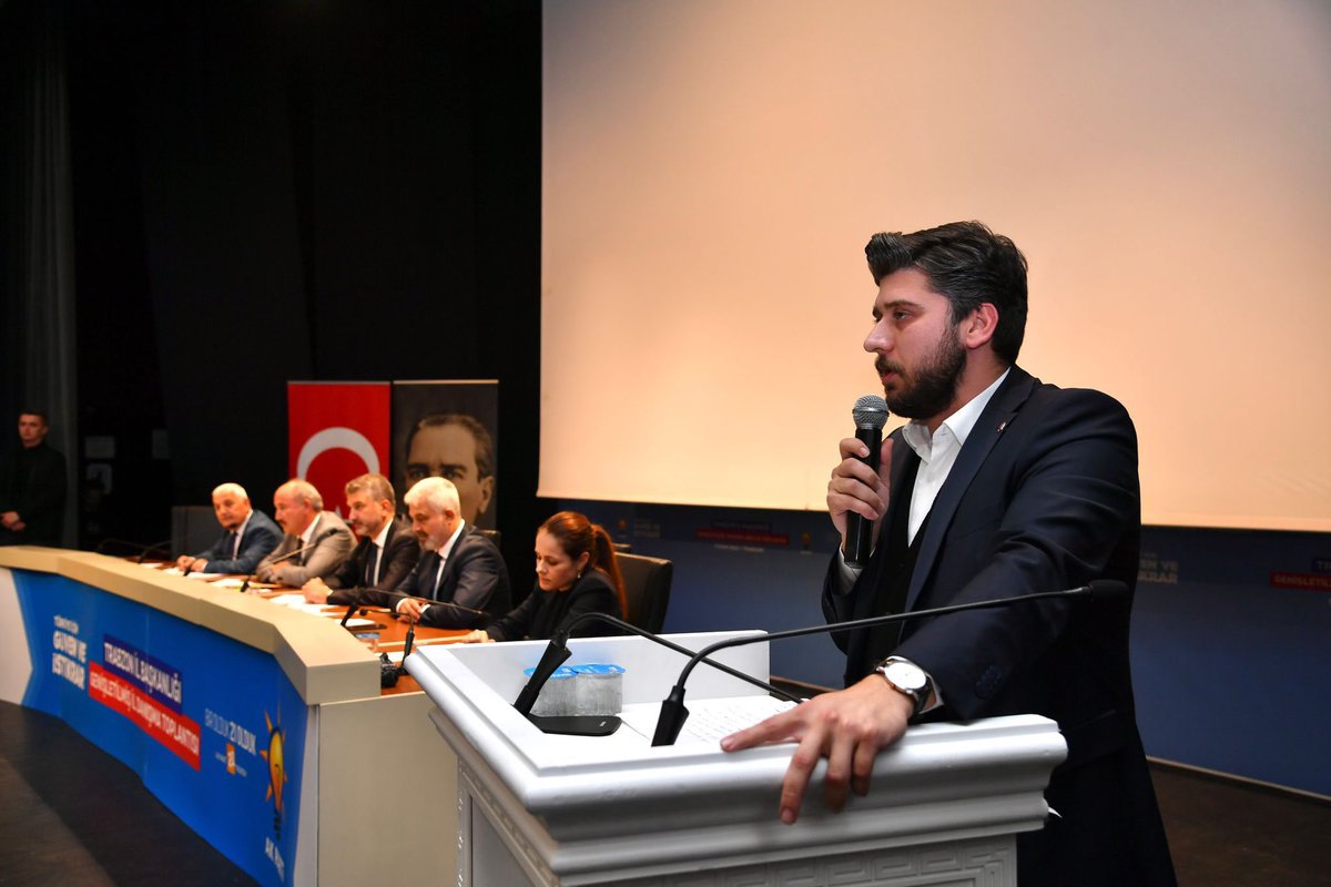 Sefa_Kucukali's tweet photo. Son Başbakanımız, AK Sakallımız, Genel Başkanvekilimiz sayın Binali Yıldırım beyfendinin katılımlarıyla Coşku ve Heyecanla gerçekleştirdiğimiz İl Danışma Meclisi Toplantımızdan verdiğimiz mesaj çok açık ve net.

2023 seçimlerinde sandıkları patlatıyoruz.

#iyikivarsınakgençlik https://t.co/JcRMEdHTD0