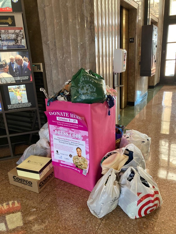 WinLikeAGirl_'s tweet photo. Our hearts are overflowing just like these donation bins for #OperationDressCode! Thank you for your support in helping female #veterans transition back to the civilian workforce! Way to #WinLikeAGirl San Diego! More info at: https://t.co/LaJm3NEPG6 https://t.co/QnFkbqObXi