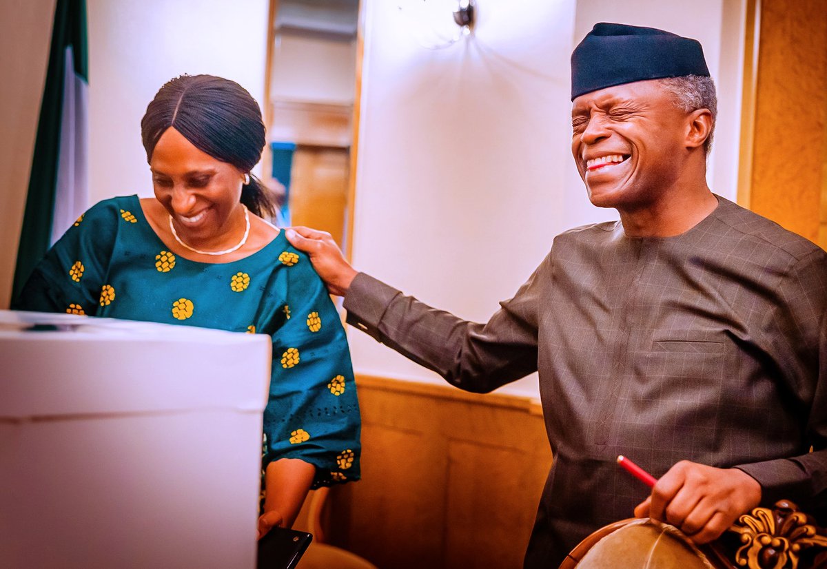 tolanialli's tweet photo. #JoyOnly
“I commend to you the love of God.” - @dolapoosinbajo https://t.co/H1B4TMi8ju