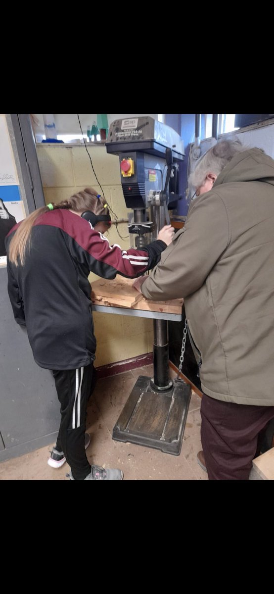 TheOrchard19's tweet image. Teacher Stephen helping our first year students #girlswhocreate #woodwork